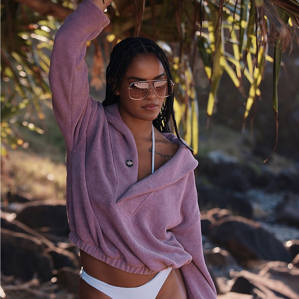 ✨NEW!✨Free People Bino Pullover
